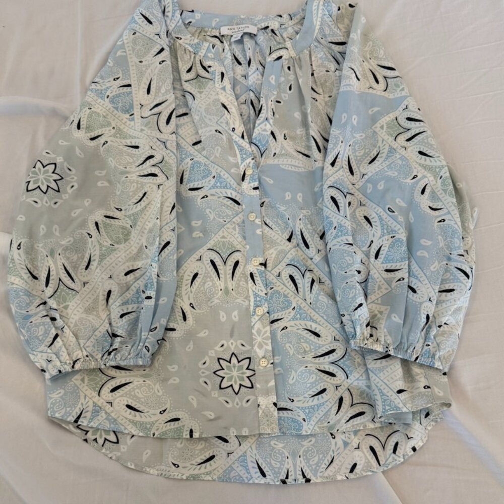 Ann Taylor Weekend Paisley Blouse Large Blue Boho Button Front Top - Picture 5 of 5